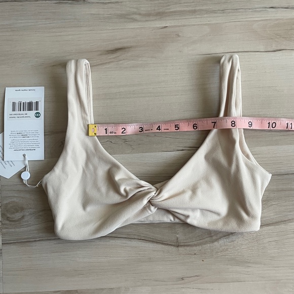 BuffBunny Twisted Sports Bra - Picture 15 of 15